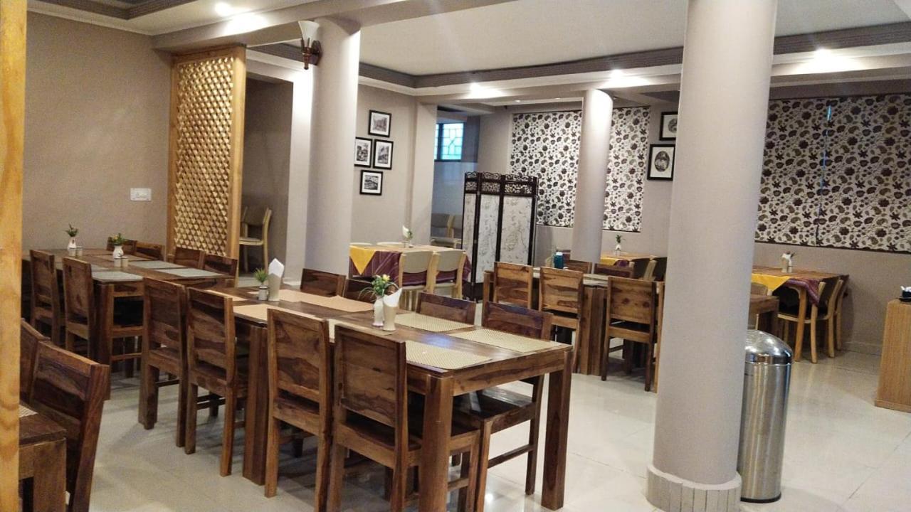 Kanishka Hotel Ladakh By Lexstays Лех Екстериор снимка